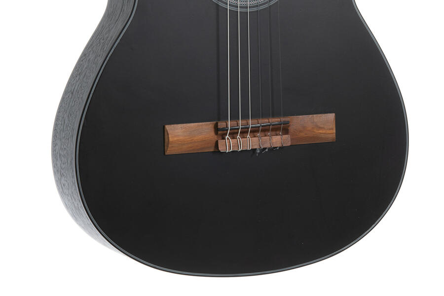 GEWA 4/4 Student elettro-acustico laminato piatto nero