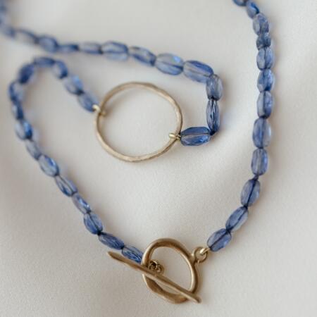 Collana con cianite