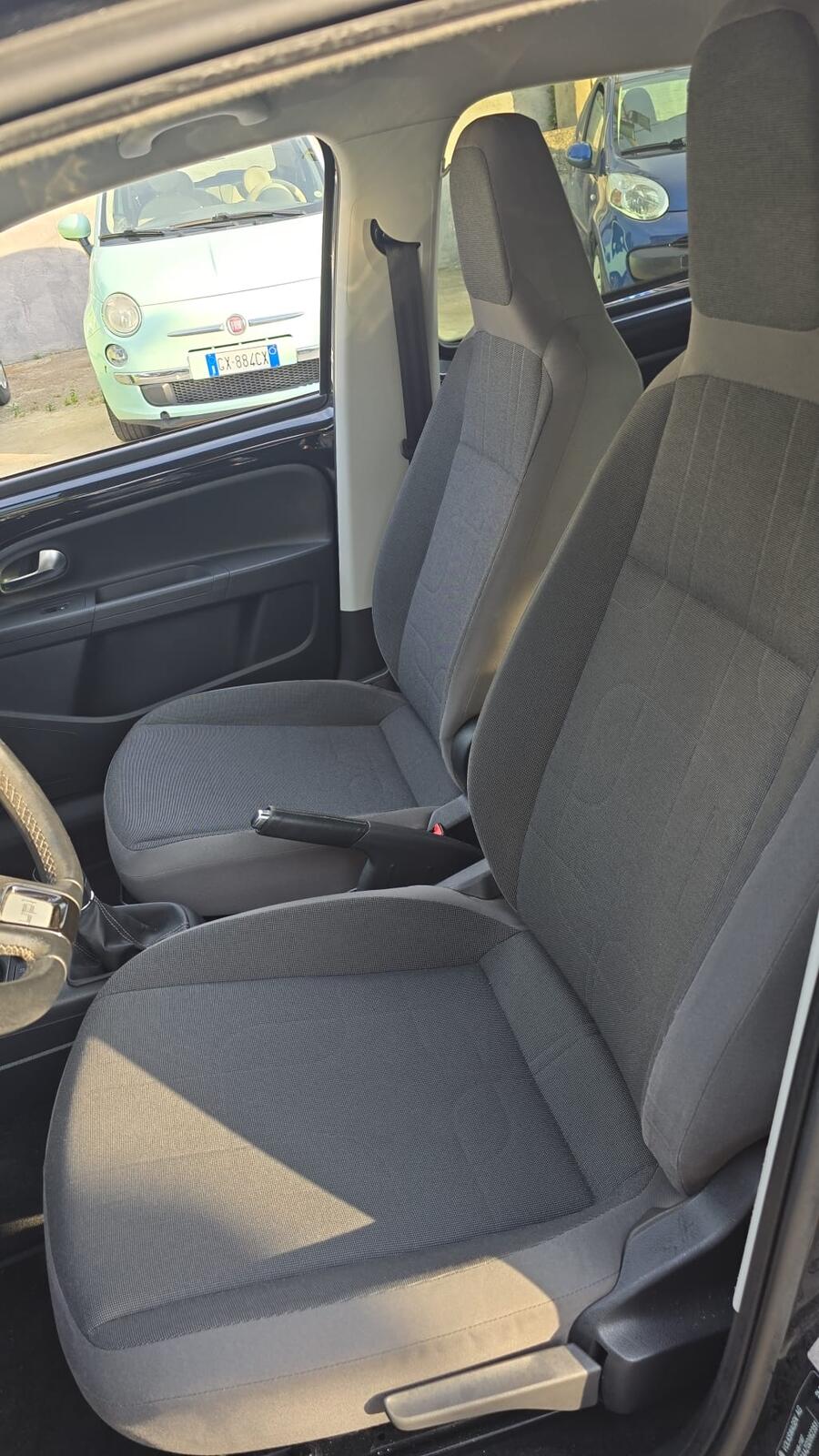 Volkswagen up! 1.0 Cross up!