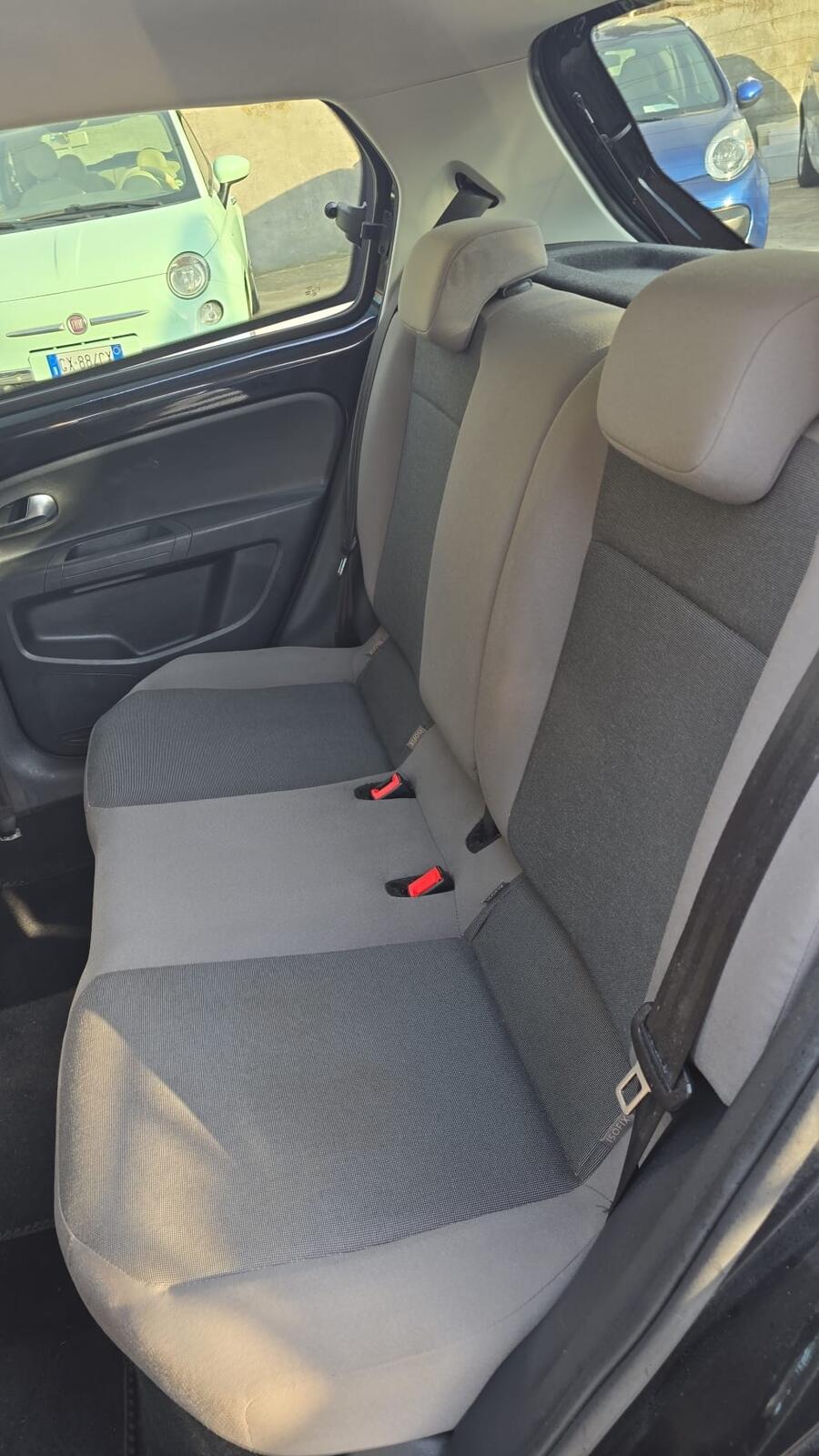 Volkswagen up! 1.0 Cross up!