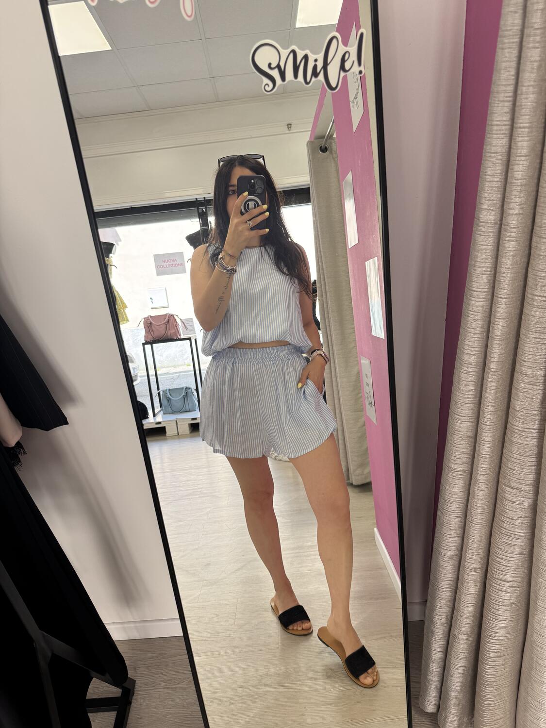 NOVITÀ Completo top e shorts a righe in lurex