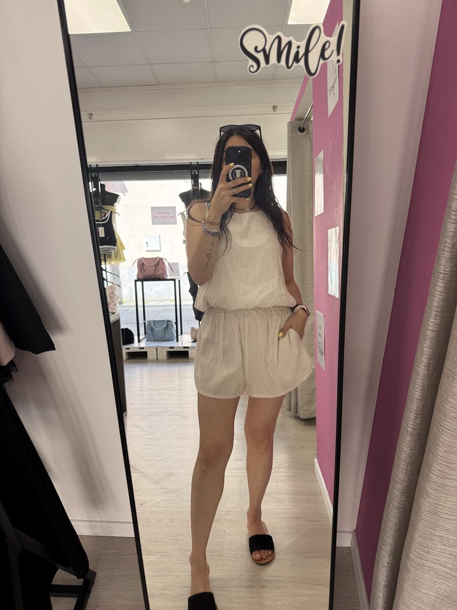 NOVITÀ Completo top e shorts a righe in lurex