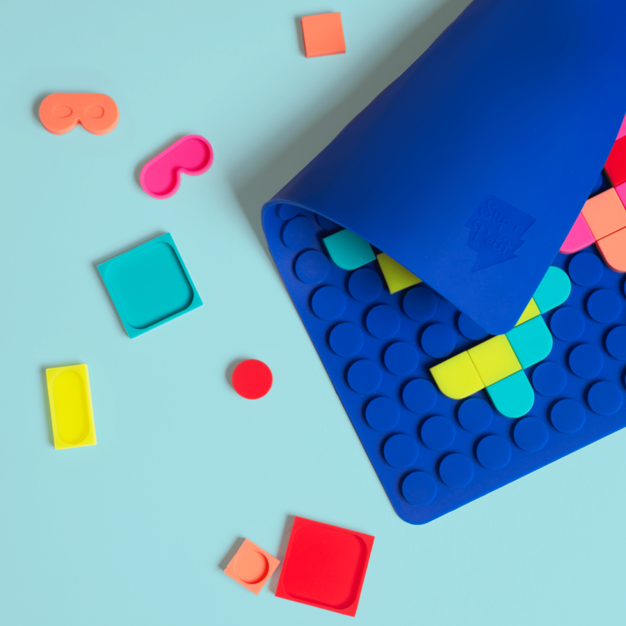 Scatola mosaico Silipop – Tavola in silicone + 65 pezzi + cartolina