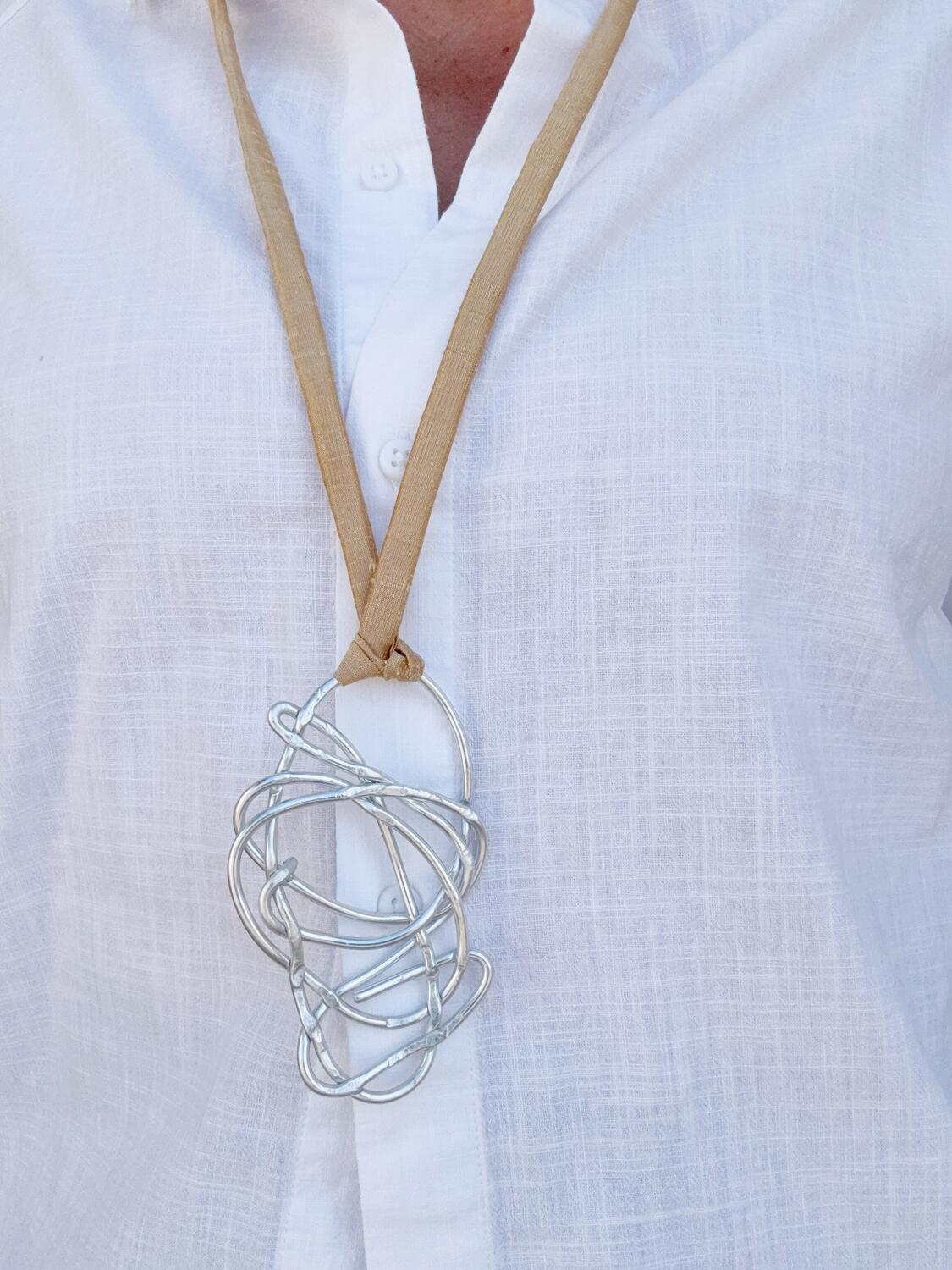 Collana seta  color oro