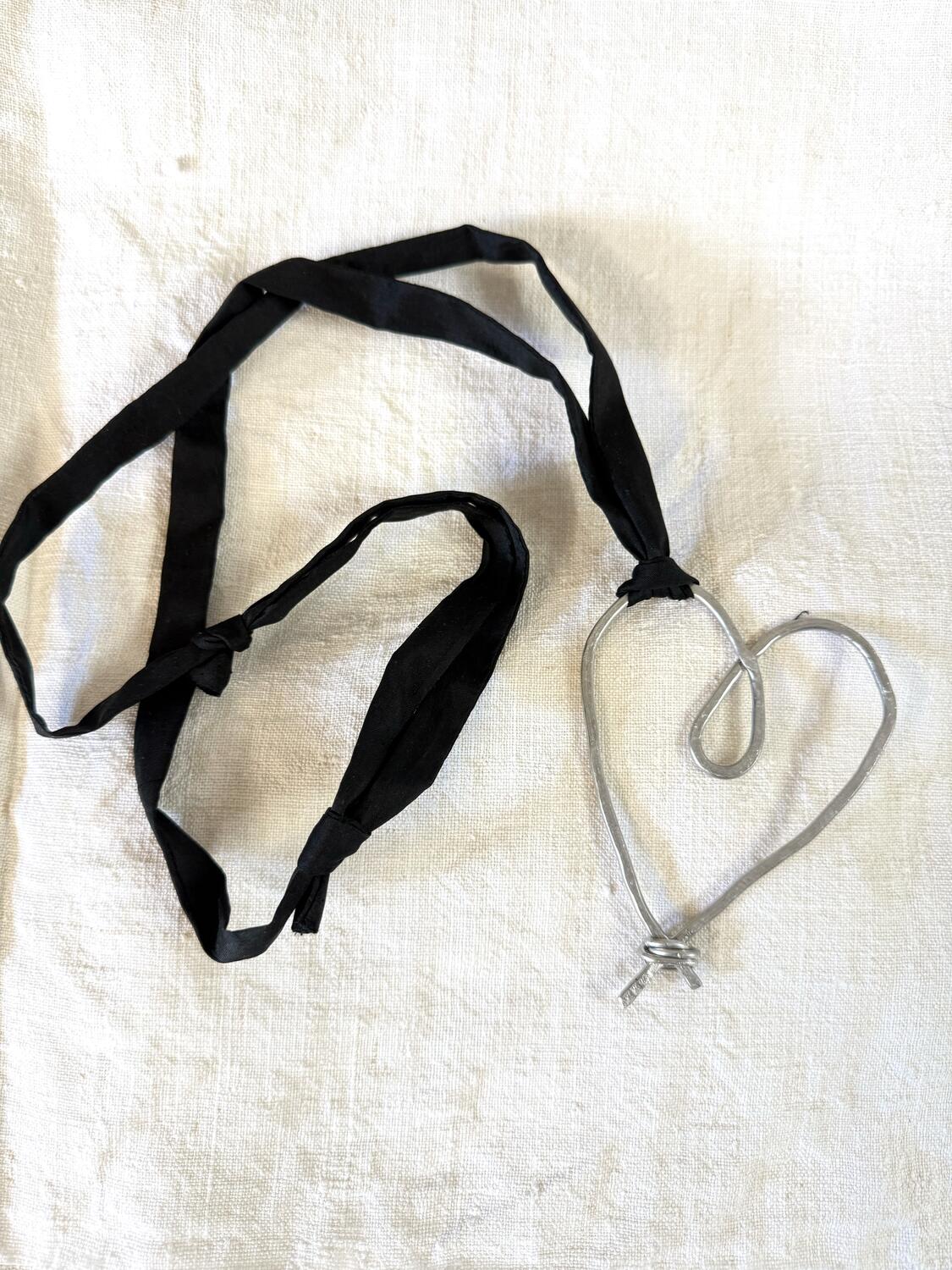 Collana seta cuore