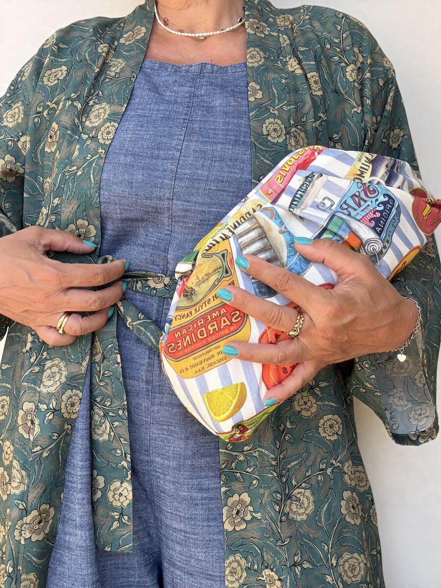 Kimono fiori su verde