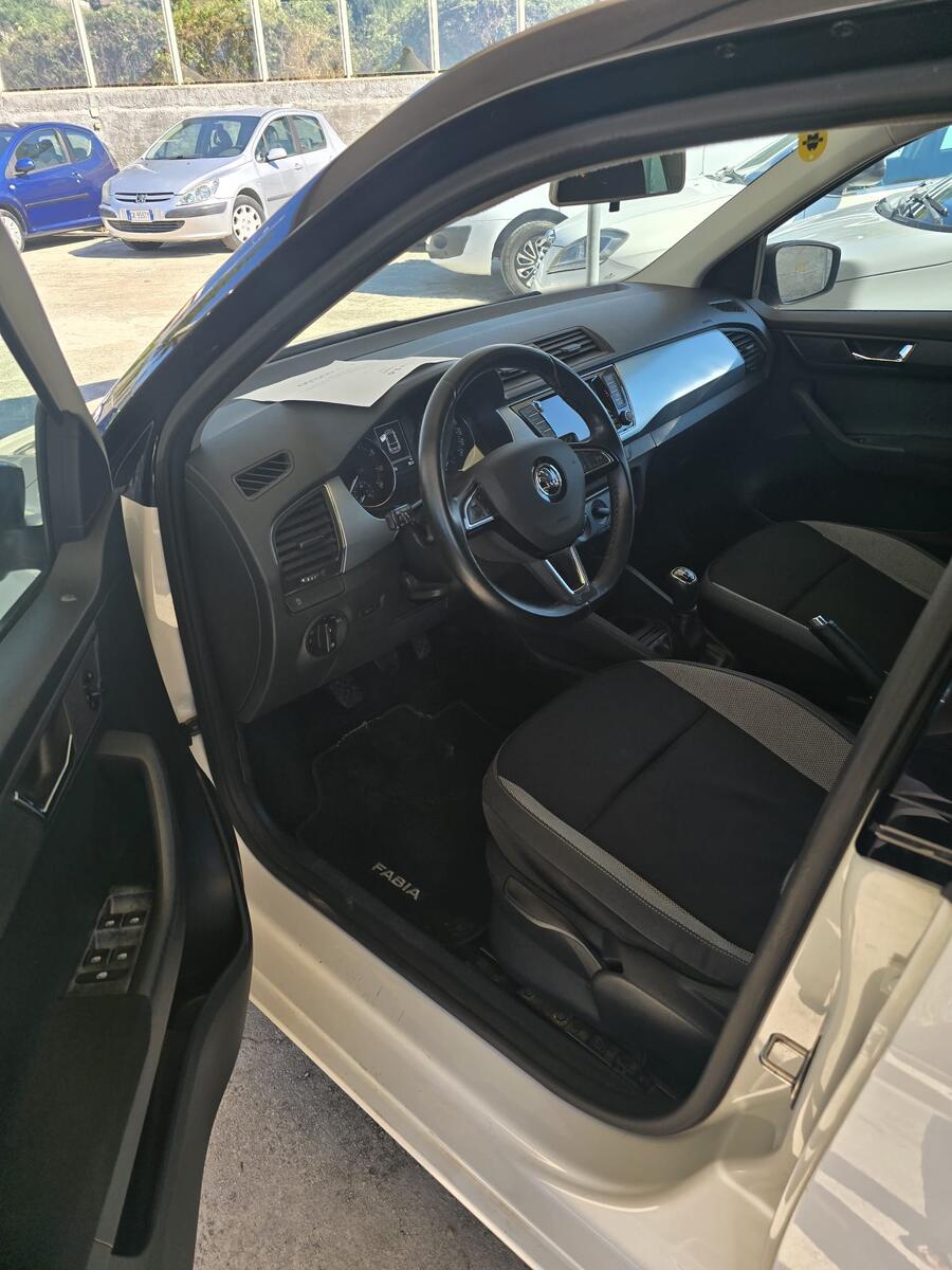 Skoda Fabia 1.0 MPI 75 CV Twin Color Design
