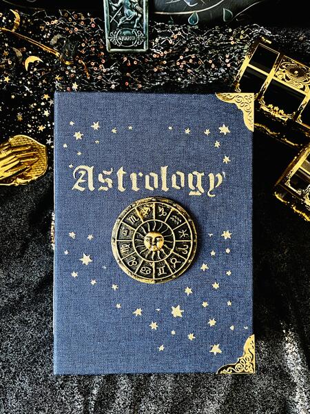Grimorio Astrology