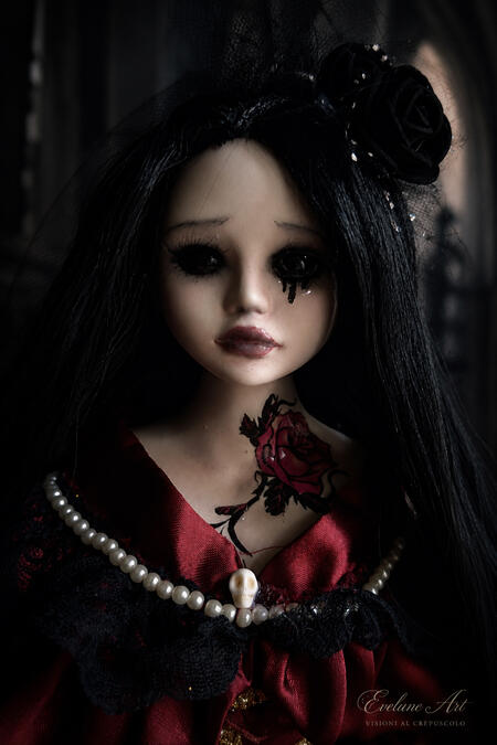 Alicia Bambola Gothic Emozionale
