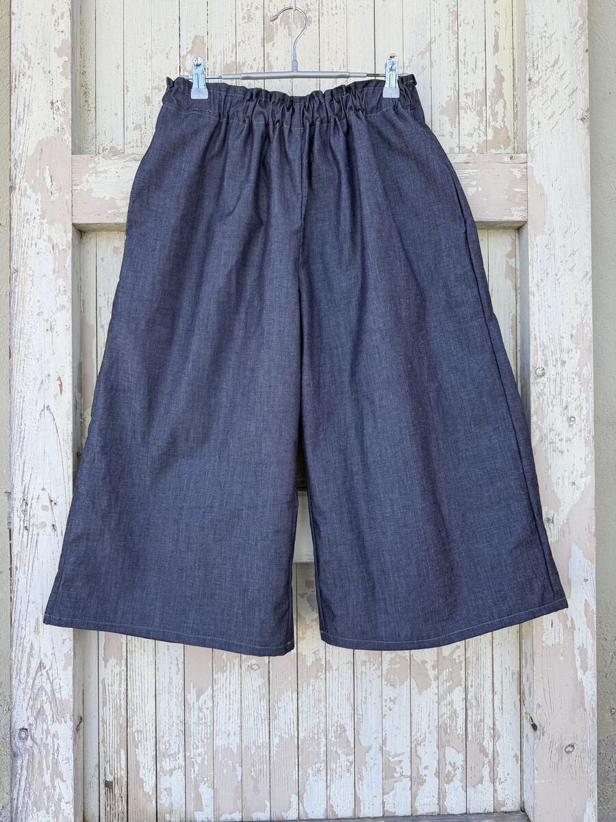 Pantalone bermuda jeans leggero