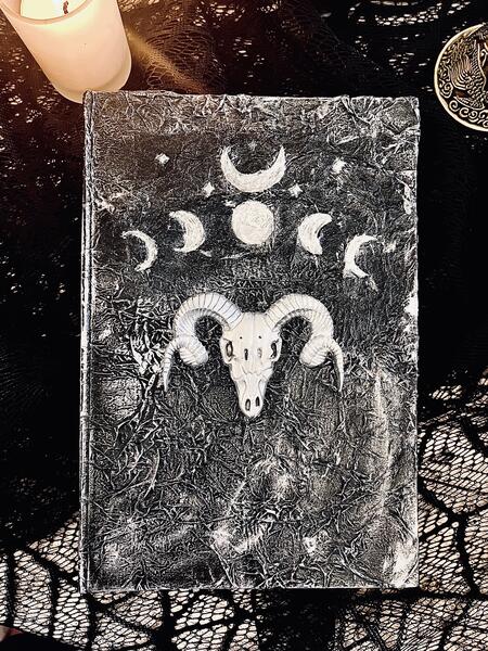 Grimorio della Triplice Luna