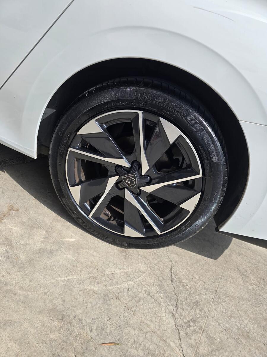 Peugeot 308 SW BlueHDi 130 S&S Allure