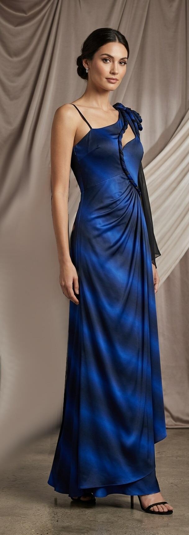 1004 Abito sfumato blu in maglina foderata con manica in tulle