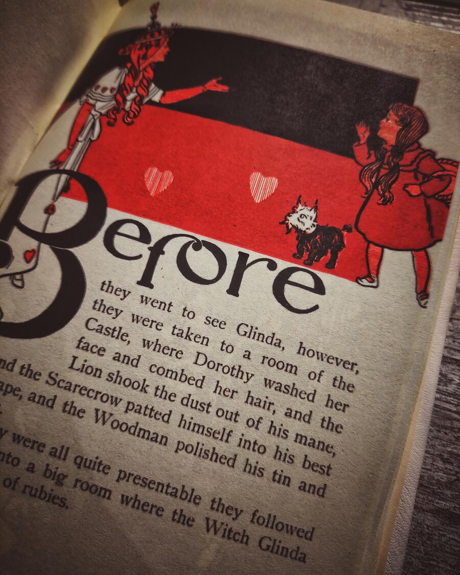 The Wonderful Wizard of OZ - L. Frank Baum, pictures by W. W. Denslow - First Edition, Chicago - 1900
