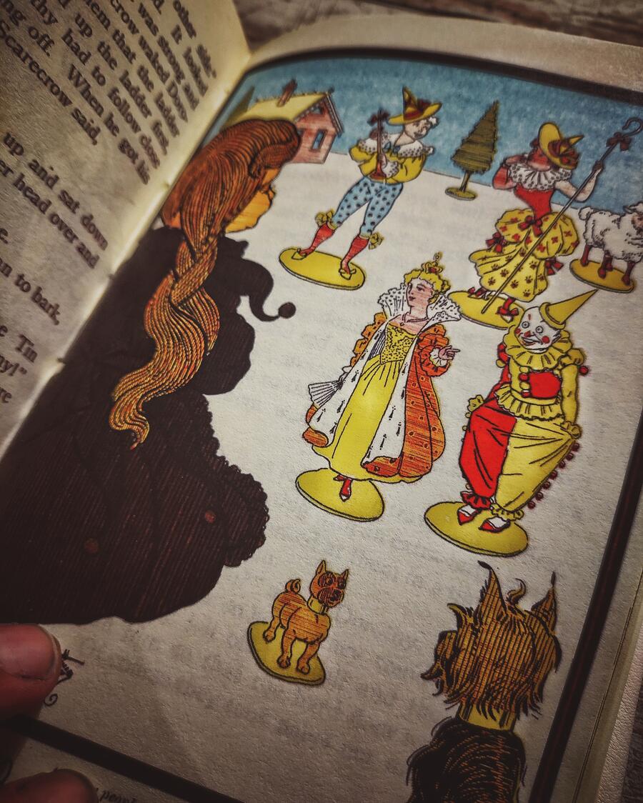The Wonderful Wizard of OZ - L. Frank Baum, pictures by W. W. Denslow - First Edition, Chicago - 1900