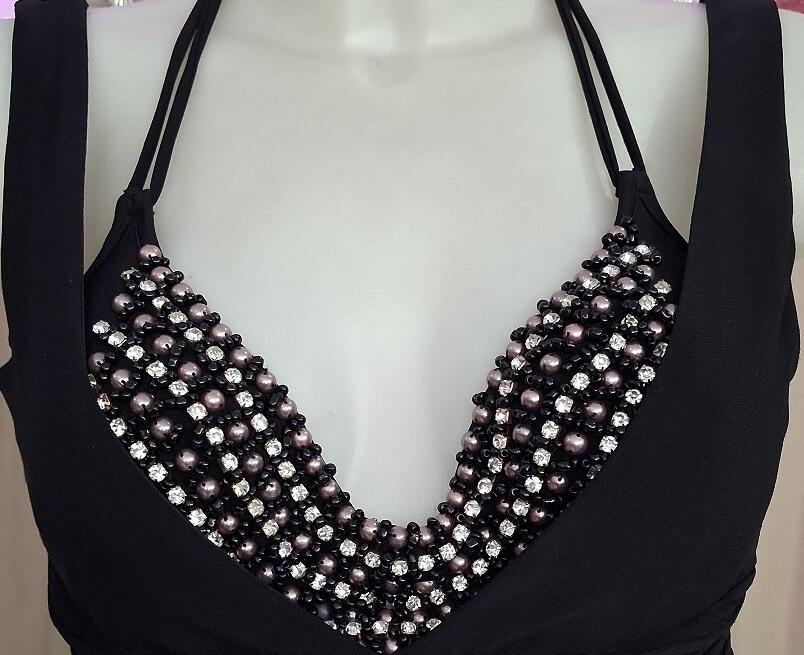 1010 Abito lungo in maglina jersey foderato con coppette con perline e strass