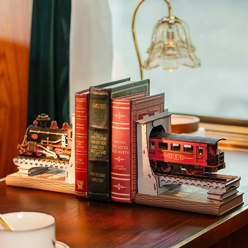 Book Nook Century Train