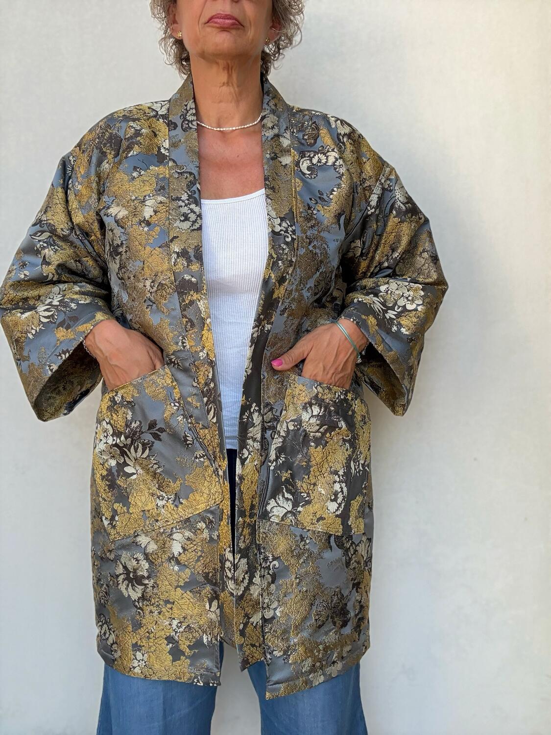 Kimono avio e oro