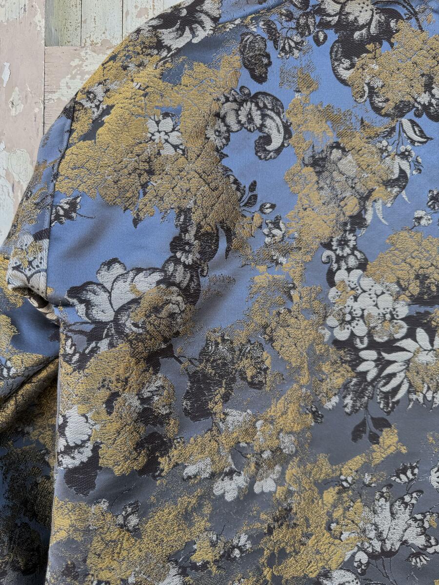 Kimono avio e oro