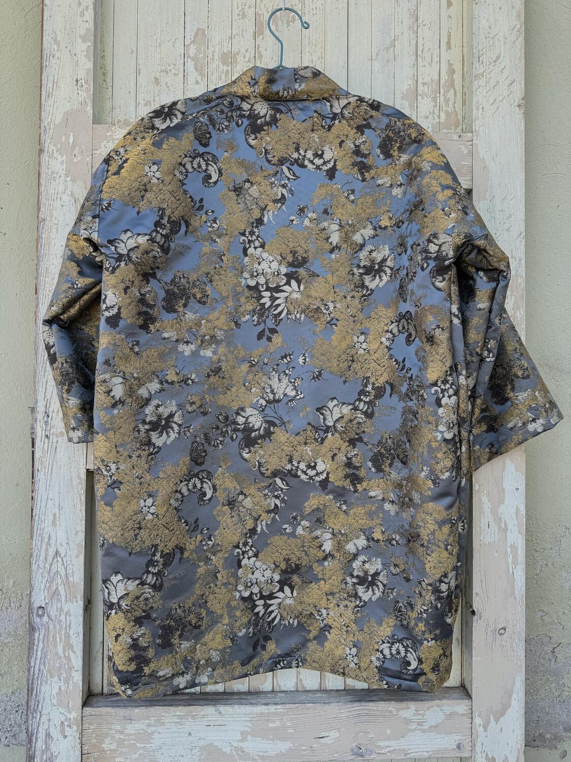 Kimono avio e oro