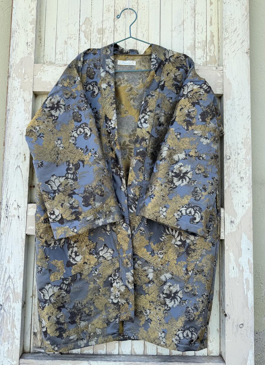 Kimono avio e oro