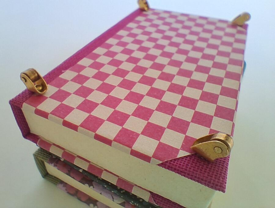 Book coffee table 4