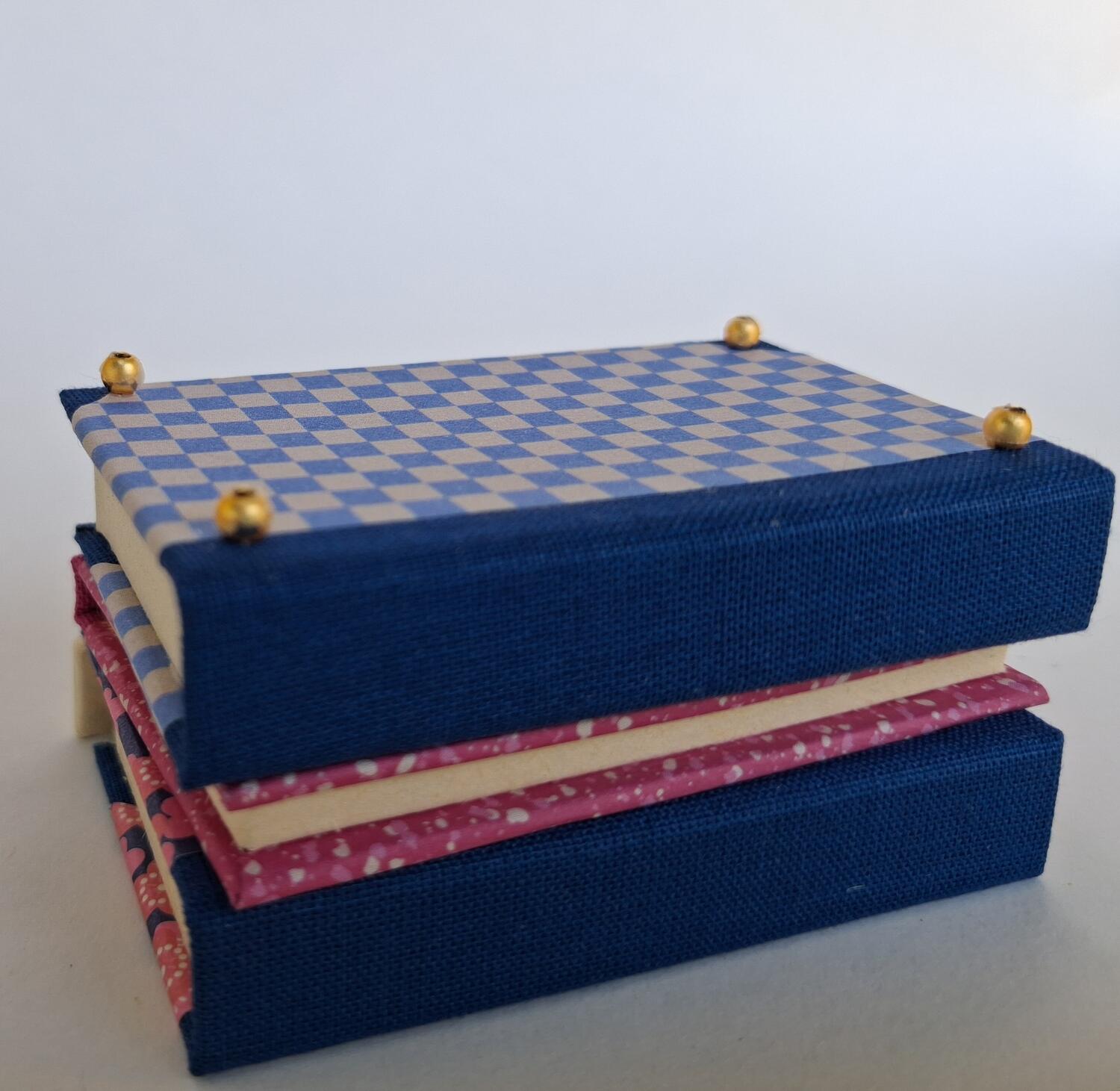 Book coffee table 9