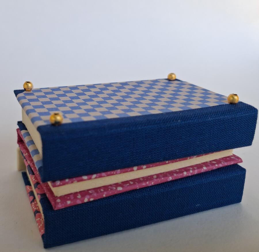 Book coffee table 9