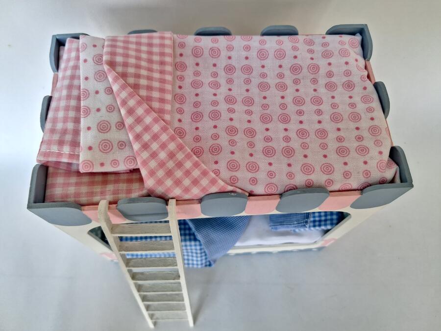 Twin's bed
