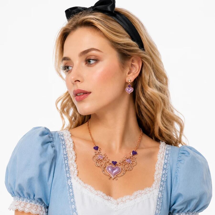 AlexArte Parure "Regina di Cuori" — collana e orecchini oro rosa, smalto pastello, collezione Alice