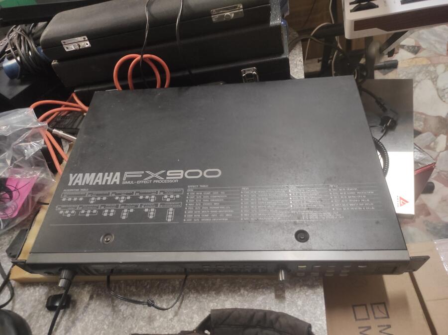 YAMAHA FX900 PROCESSORE MULTIEFFETTO OCCASIONE