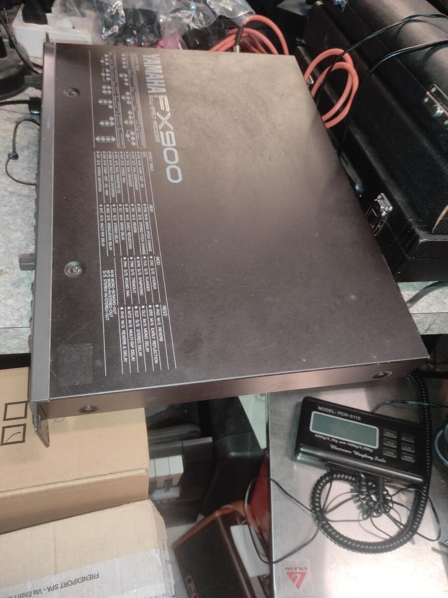 YAMAHA FX900 PROCESSORE MULTIEFFETTO OCCASIONE