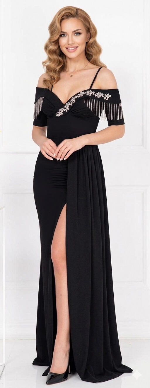 0982 Dress with slit and side panel with open sweetheart neckline