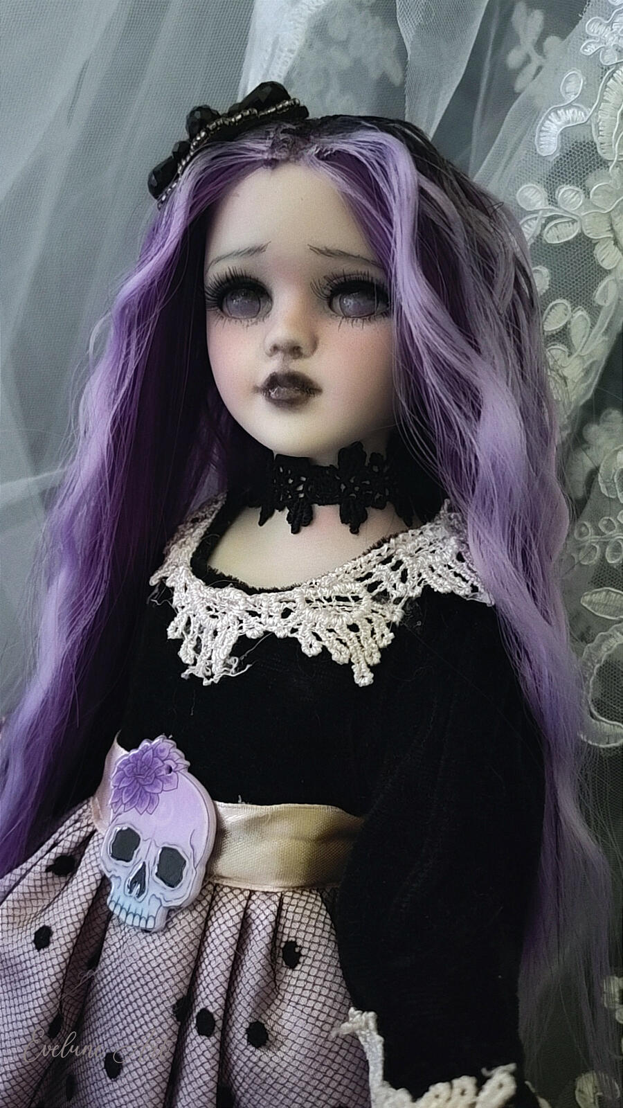  Michaela - Bambola Goth in porcellana