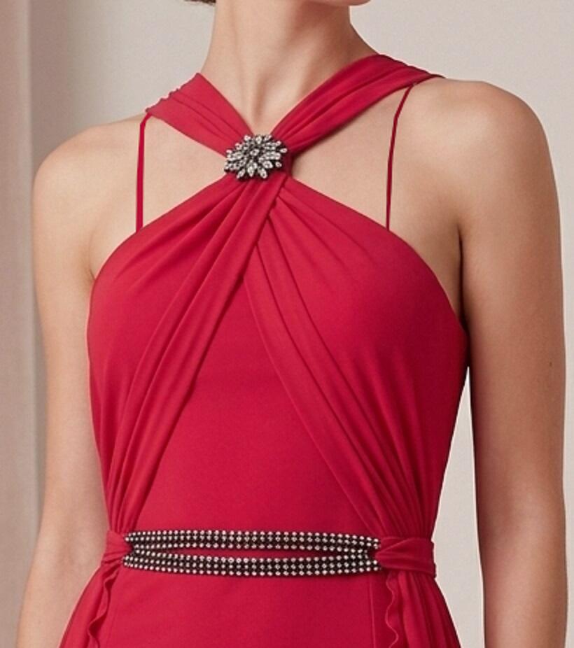 1036 Abito rosso in maglina elastica con spacchi e dettagli in tulle