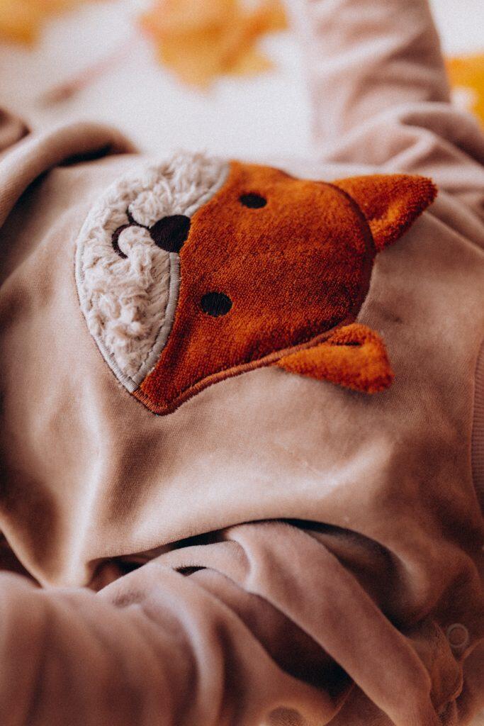 Maglione in velluto di cotone biologico con volpe ricamata (Baby)