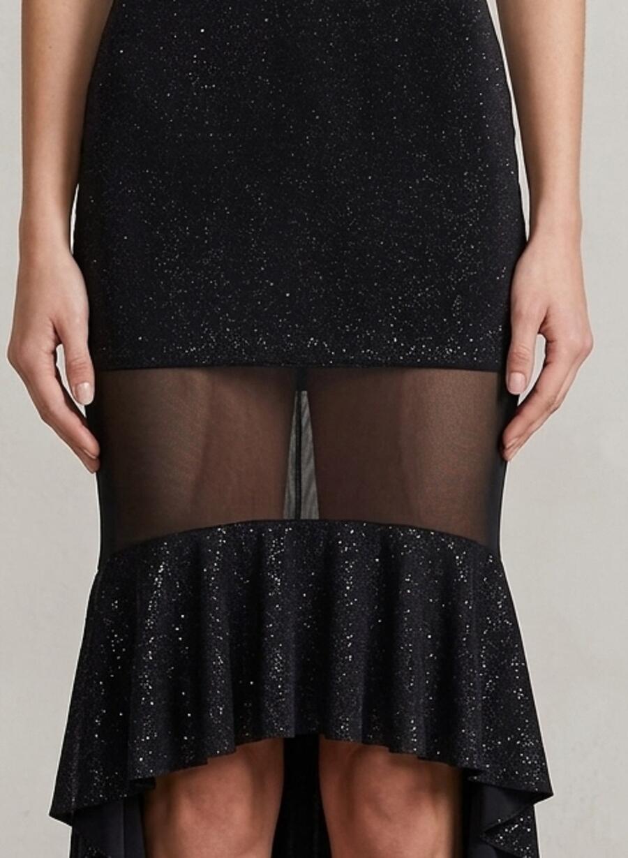 1045 Short dress with train and transparent tulle in glittery lycra