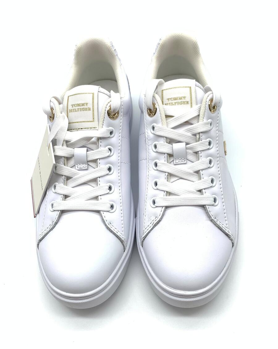 Tommy Hilfiger white