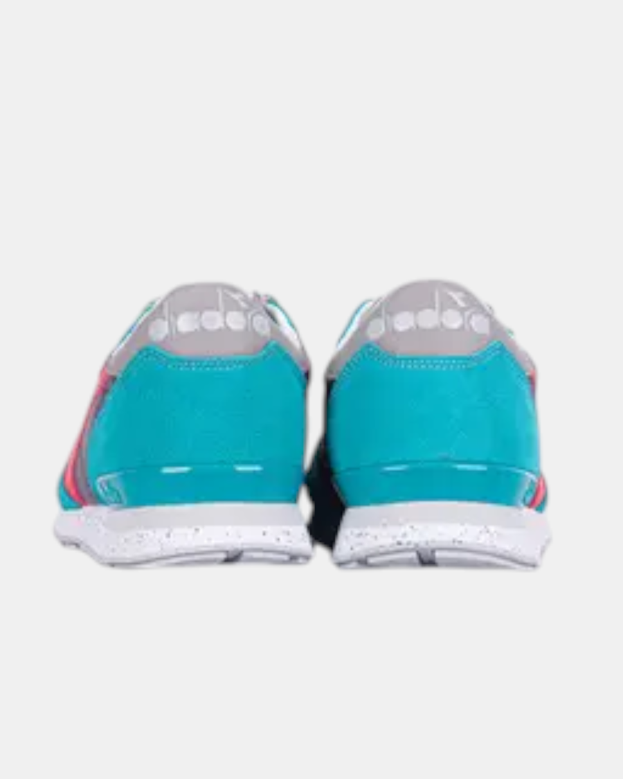 Lotti Sneakers Uomo Brand Diadora da 50, 100 o 200 pz.