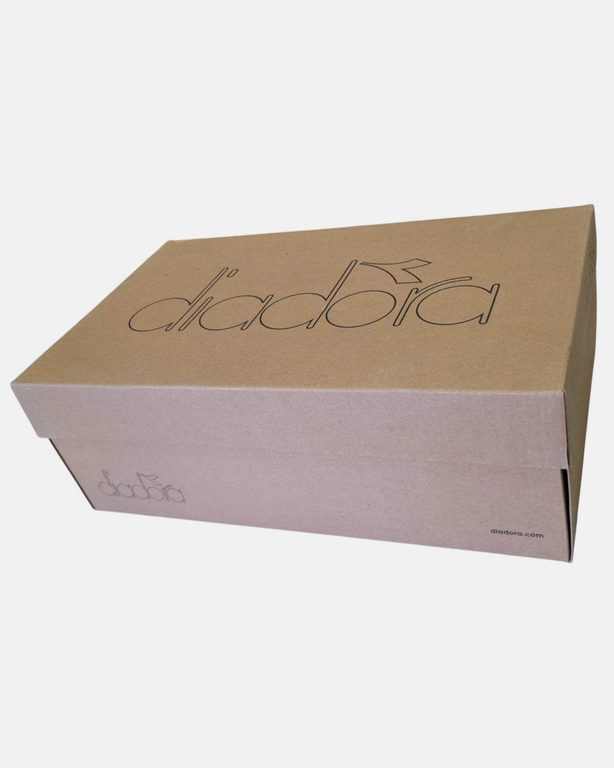 Lotti Sneakers Uomo Brand Diadora da 50, 100 o 200 pz.