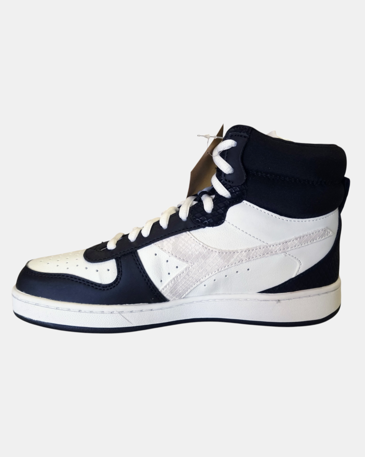Lotti Sneakers Donna Brand Diadora da 50, 100 o 200 pz.