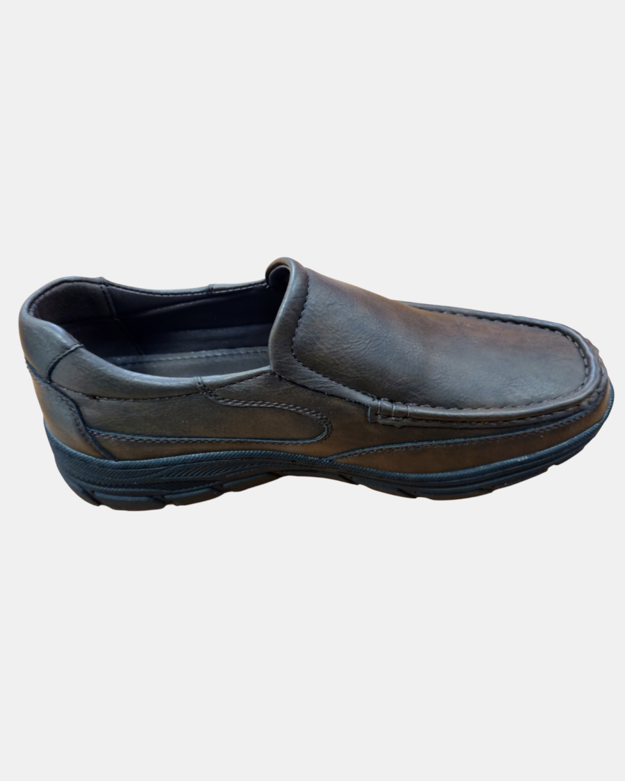 Lotti di Scarpe e Mocassini Uomo Pierre Cardin da 30, 60 o 100 pz.