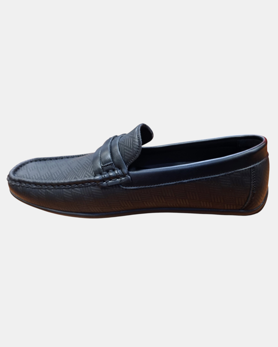 Lotti di Scarpe e Mocassini Uomo Pierre Cardin da 30, 60 o 100 pz.