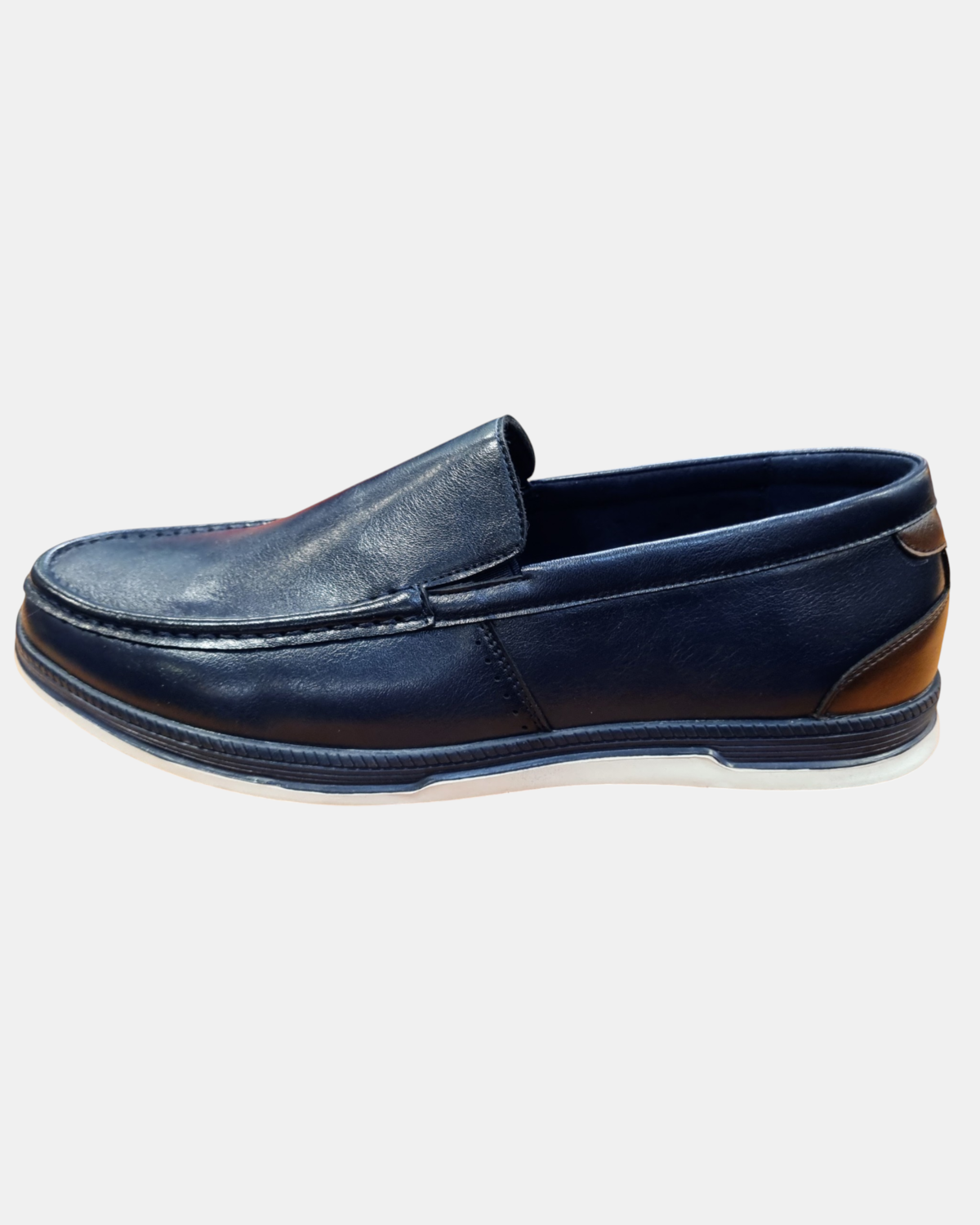 Lotti di Scarpe e Mocassini Uomo Pierre Cardin da 30, 60 o 100 pz.