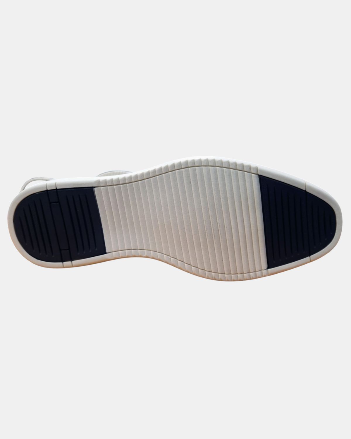 Lotti di Scarpe e Mocassini Uomo Pierre Cardin da 30, 60 o 100 pz.