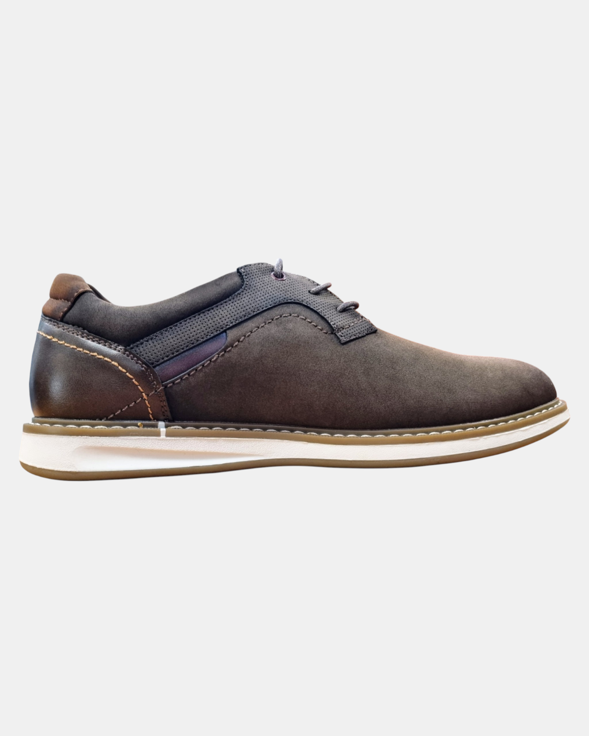 Lotti di Scarpe e Mocassini Uomo Pierre Cardin da 30, 60 o 100 pz.