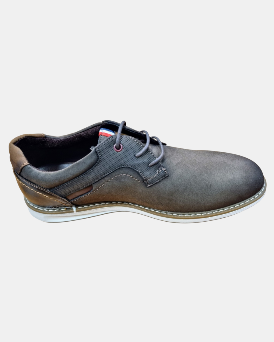 Lotti di Scarpe e Mocassini Uomo Pierre Cardin da 30, 60 o 100 pz.