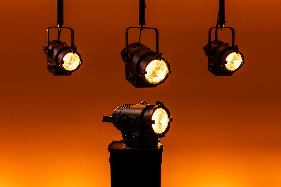 Showtec Performer Fresnel 1500 Q6 MKII