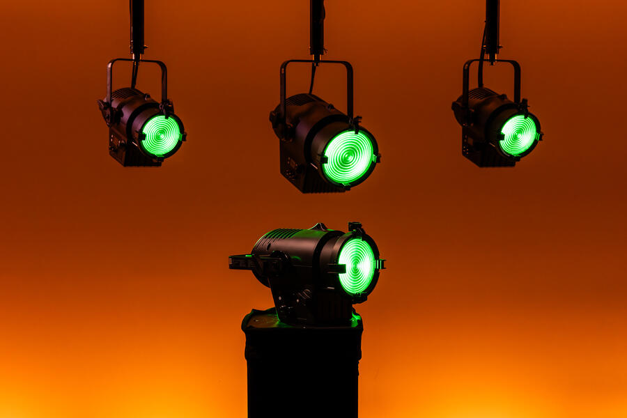 Showtec Performer Fresnel 1500 Q6 MKII