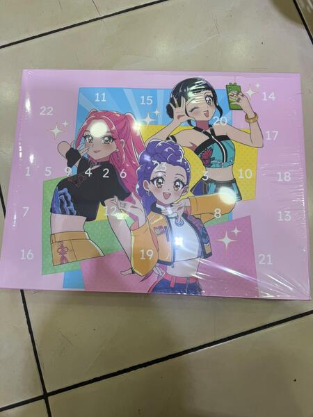 Calendario dell'avvento Huntrix 46x36 [Conf. da 3 pezzi]